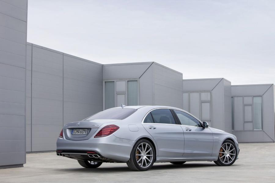  Mercedes-Benz S63 AMG 2014 года  (фото 42 из 125)